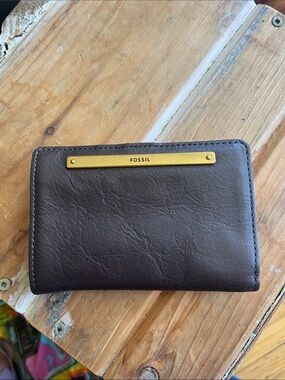 Fossil Dark Brown Leather Wallet with Gold Plaque